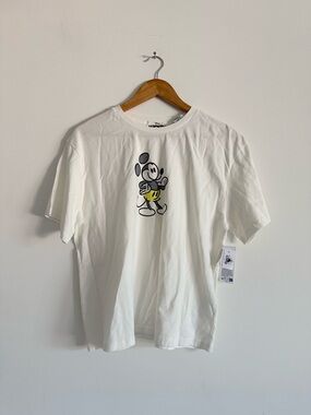 Disney White Short-Sleeve Mickey Graphic Tee